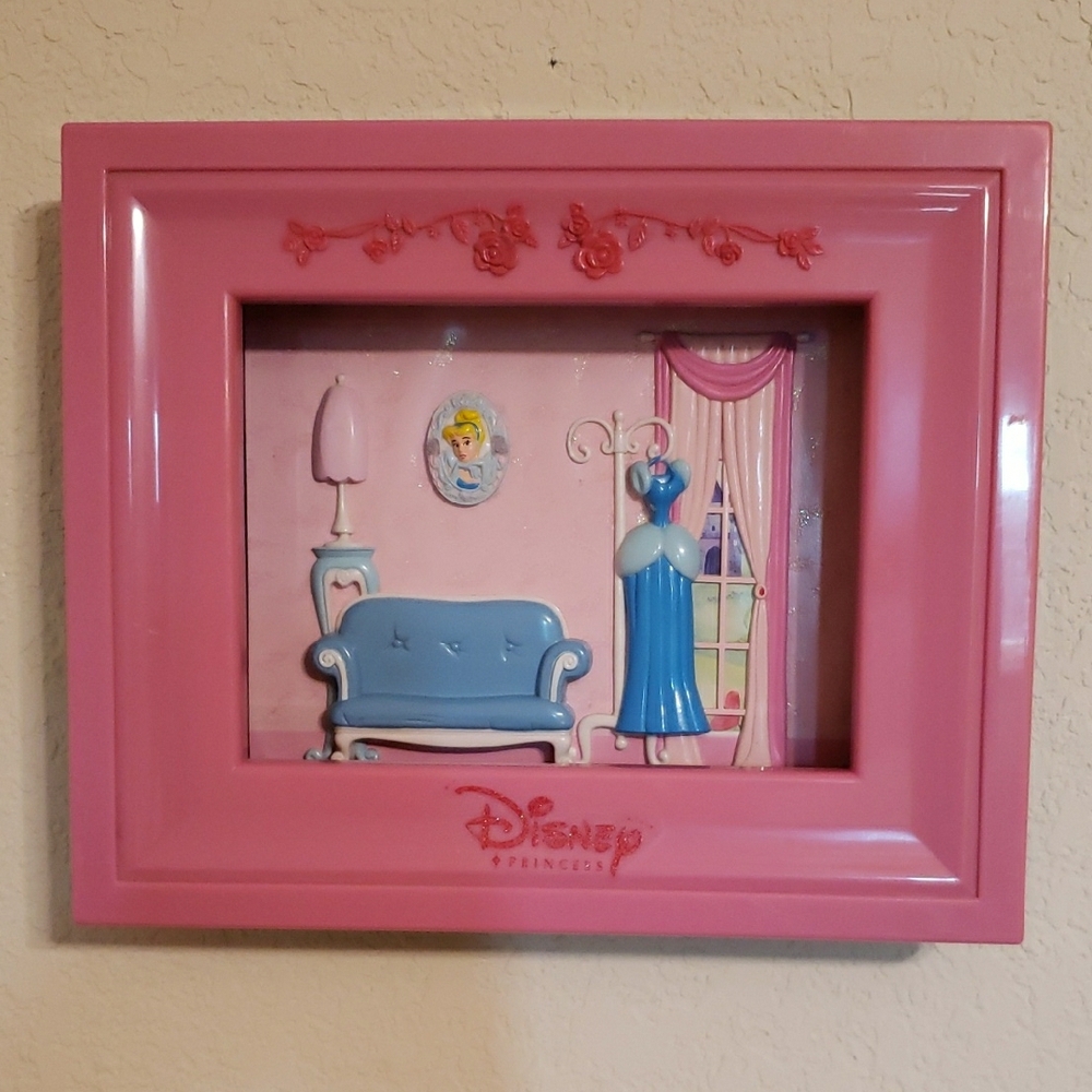 Disney Princess Cinderella Color Changing Nightlight Shadow Box Wall Decor Rare